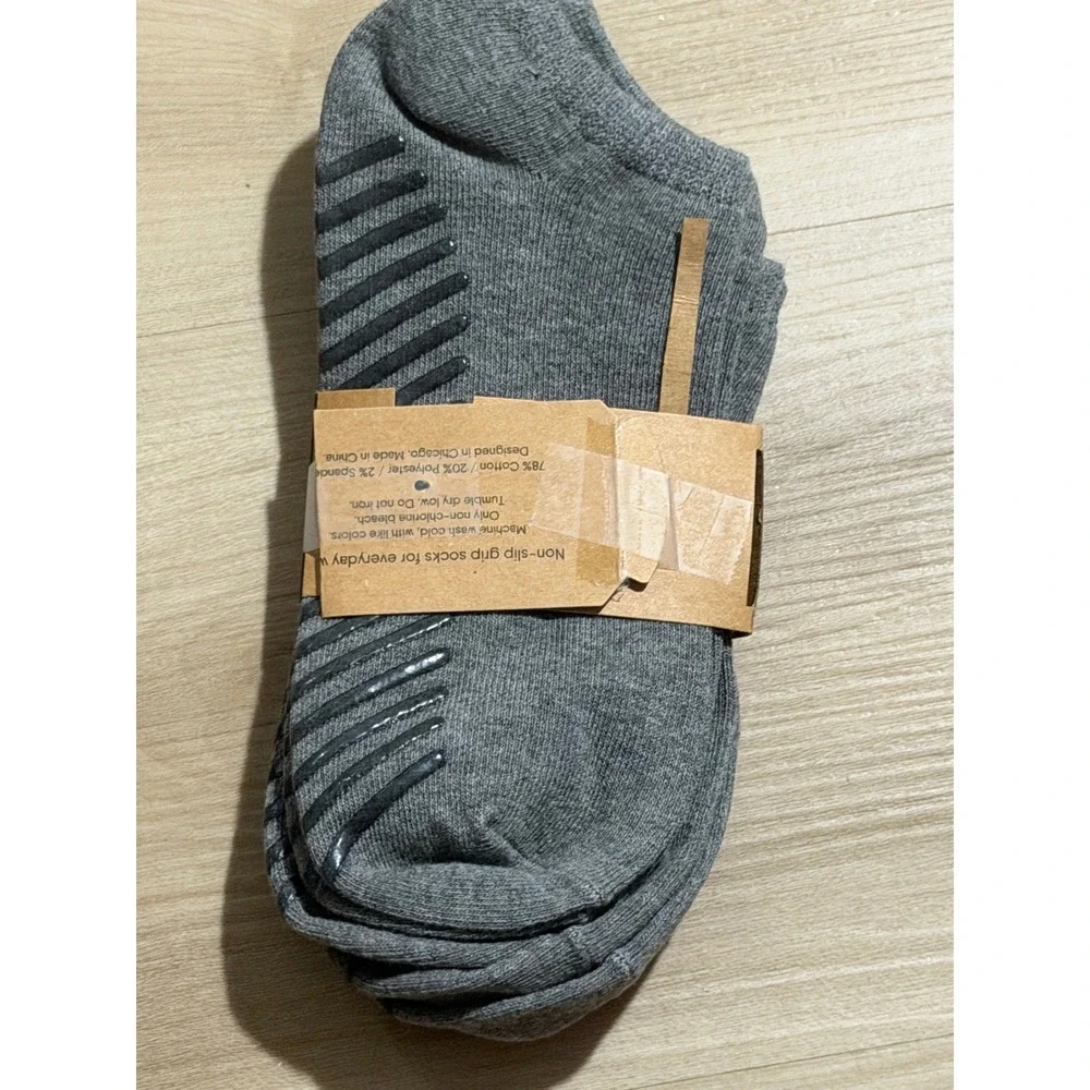 GRIPJOY Low Cut Grip Socks Gray S/M 3 Pack Unisex Non-Slip Yoga Pilates Fitness